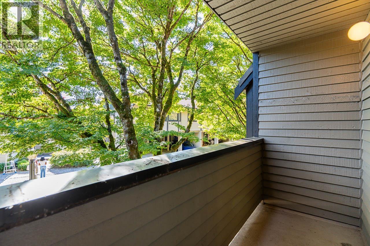 8561 Flowering Place, Burnaby, British Columbia  V5A 4B4 - Photo 17 - R3052632