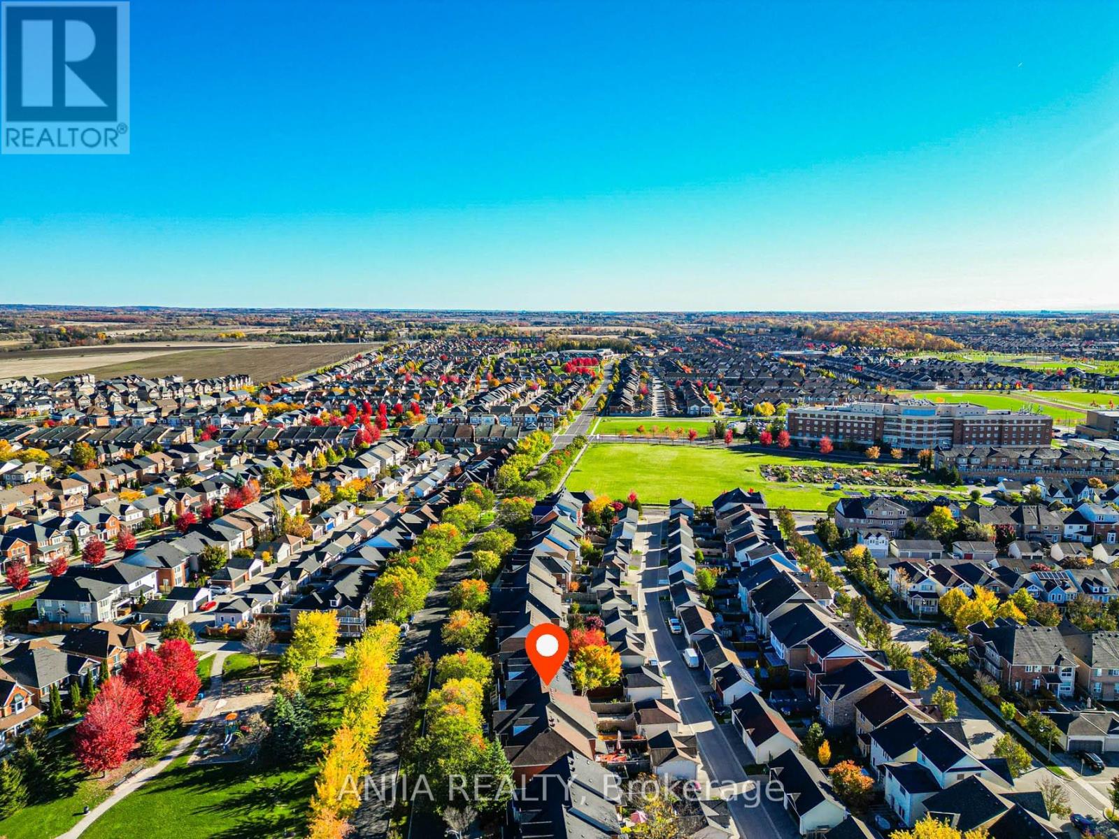 81 White's Hill Avenue, Markham, Ontario  L6B 1C2 - Photo 2 - N12486128