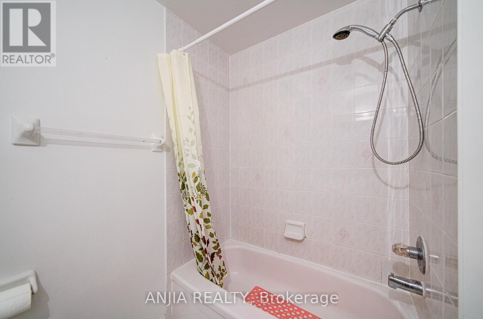 81 White's Hill Avenue, Markham, Ontario  L6B 1C2 - Photo 39 - N12486128