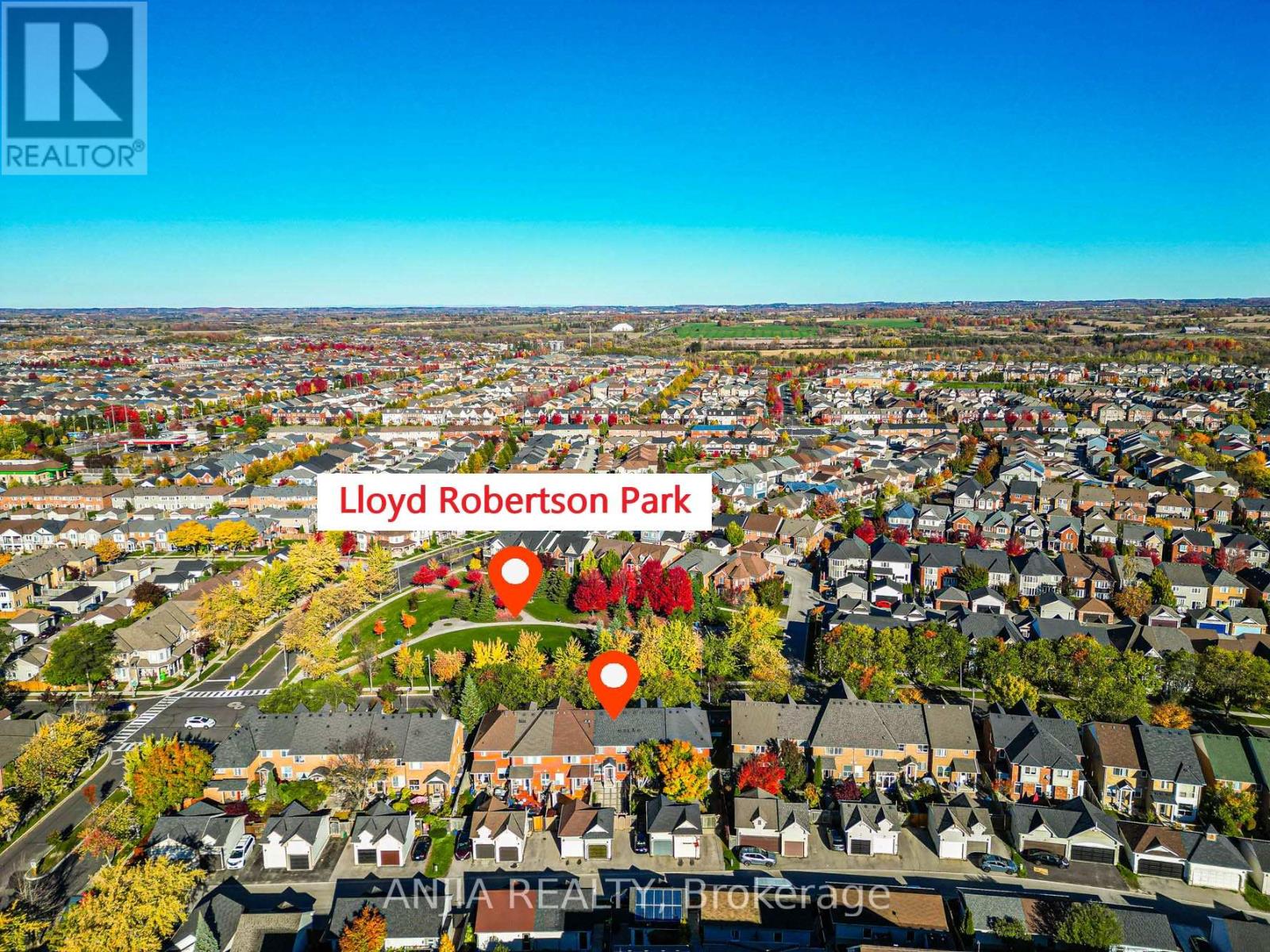 81 White's Hill Avenue, Markham, Ontario  L6B 1C2 - Photo 5 - N12486128