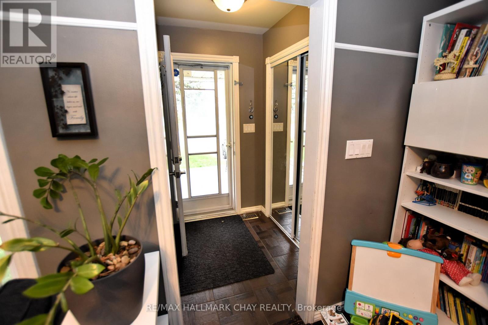 7345 Yonge Street, Innisfil, Ontario  L9S 2M6 - Photo 10 - N12486167