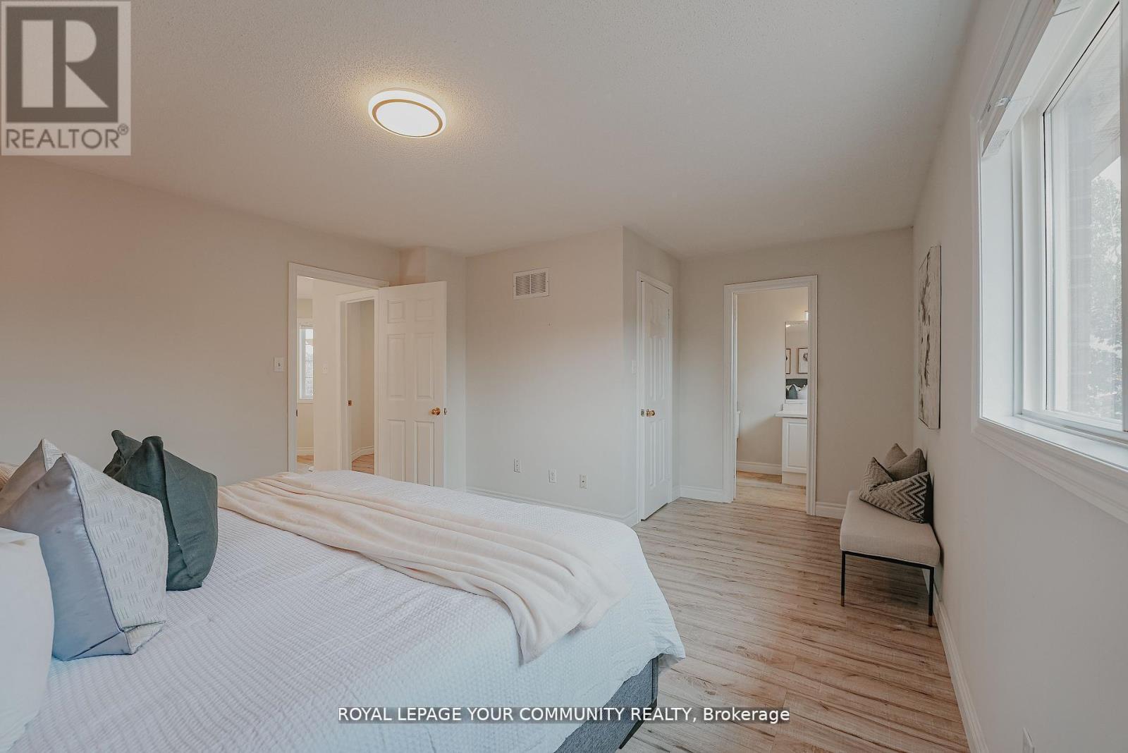 550 Greig Circle, Newmarket, Ontario  L3Y 8S6 - Photo 26 - N12486182