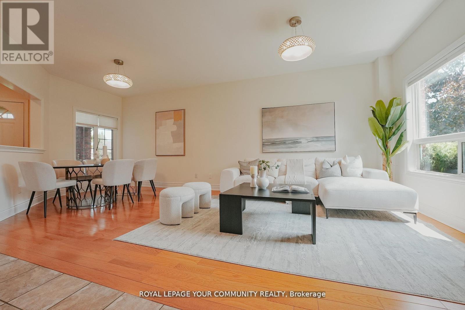 550 Greig Circle, Newmarket, Ontario  L3Y 8S6 - Photo 5 - N12486182