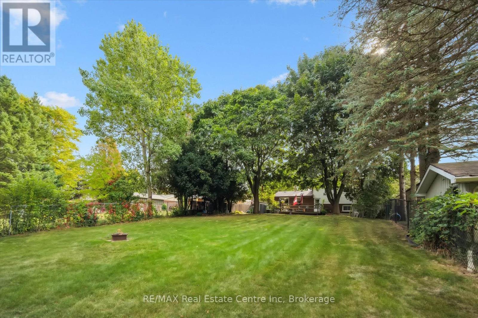 33 Hastings Boulevard, Guelph, Ontario  N1E 4G3 - Photo 3 - X12486218