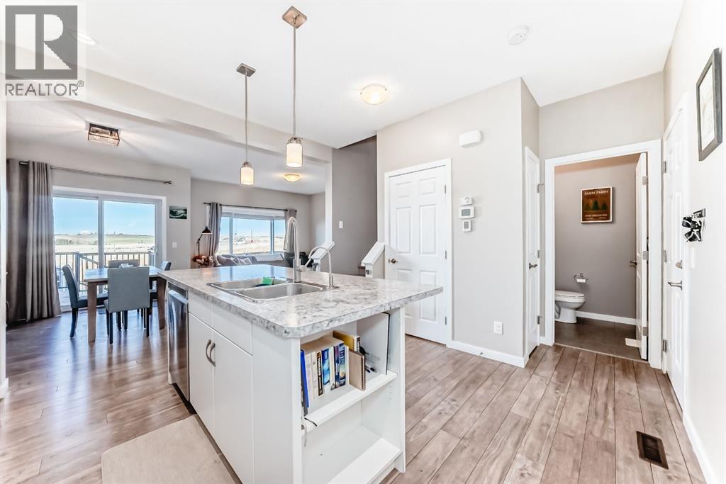 391 Sunrise View, Cochrane, Alberta  T4C 0Z8 - Photo 7 - A2266183