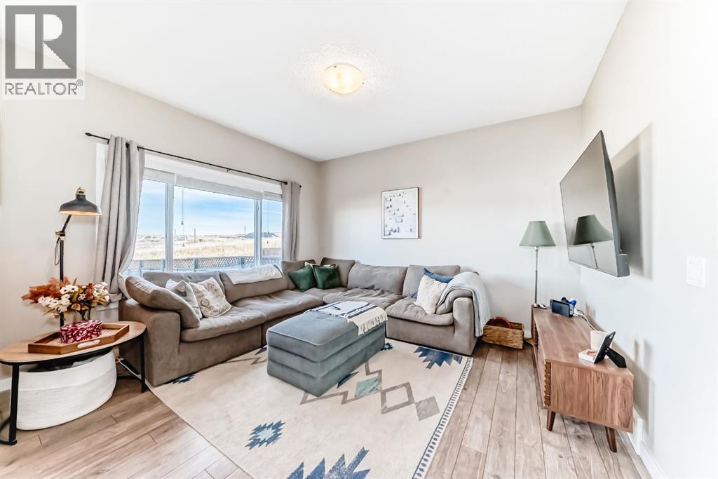 391 Sunrise View, Cochrane, Alberta  T4C 0Z8 - Photo 12 - A2266183