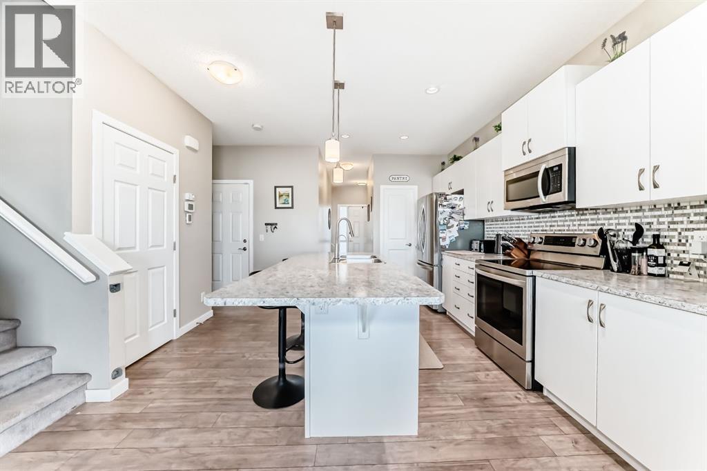 391 Sunrise View, Cochrane, Alberta  T4C 0Z8 - Photo 6 - A2266183