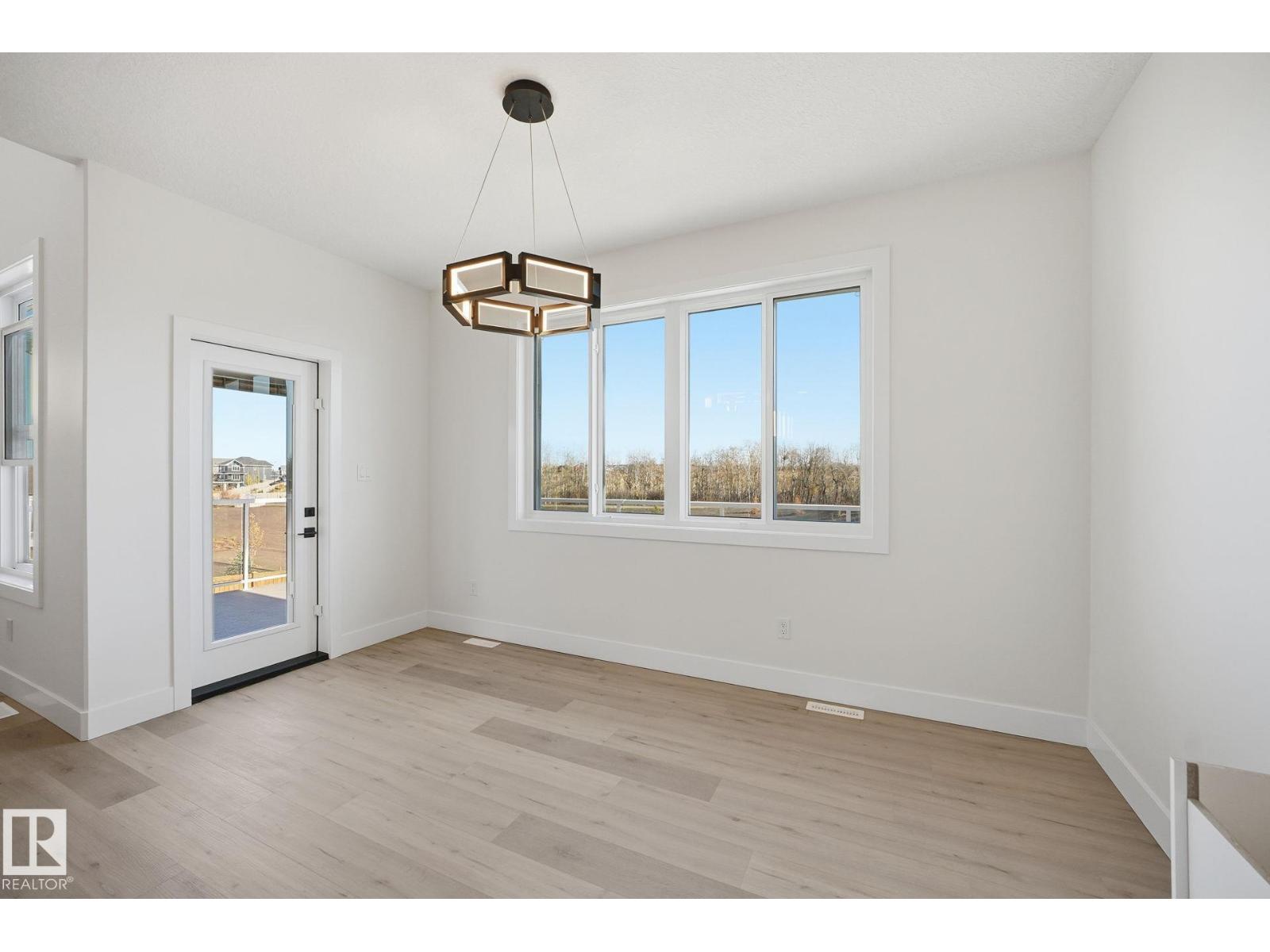 3317 Chickadee Dr Nw, Edmonton, Alberta  T5S 0V6 - Photo 8 - E4463787