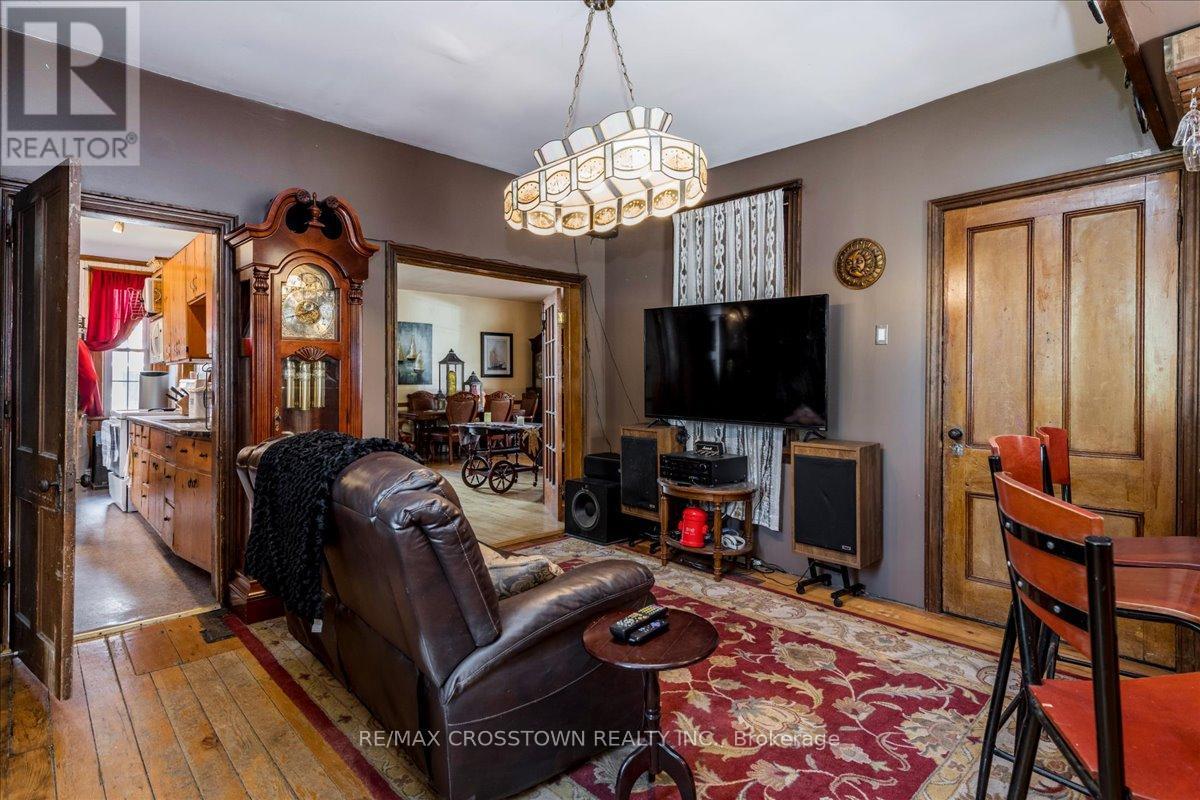 10 Eplett Street, Severn, Ontario  L0K 1E0 - Photo 3 - S12486181