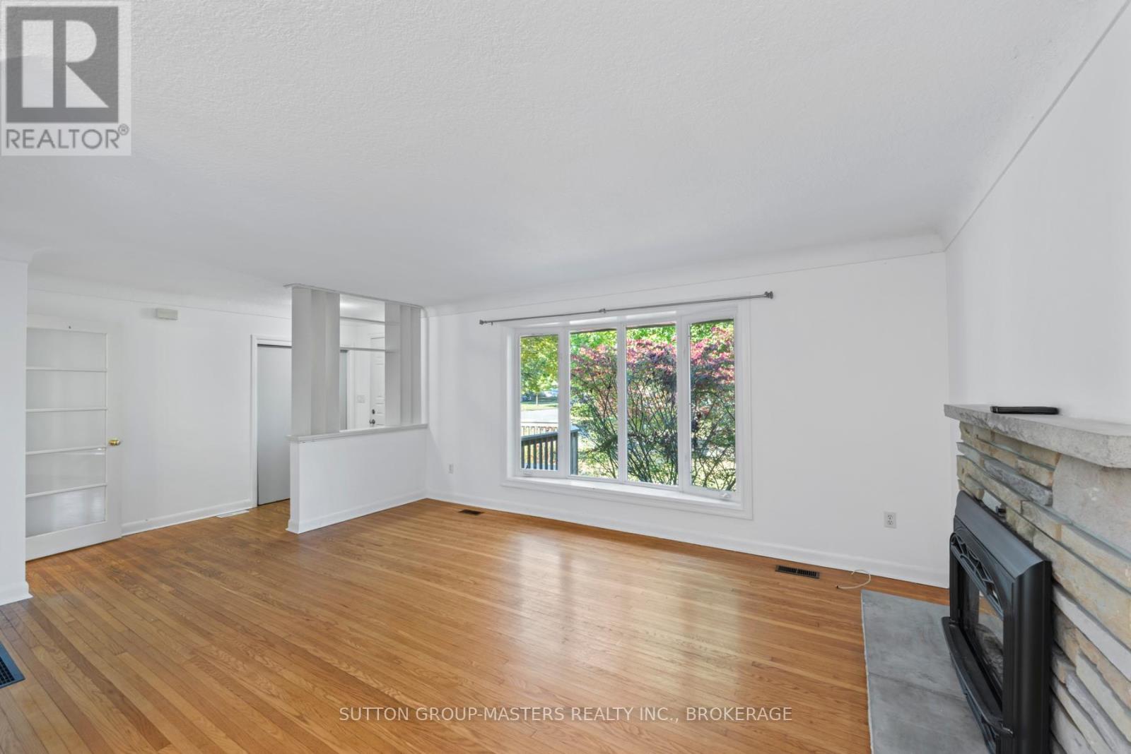 38 Watts Crescent, Kingston, Ontario  K7M 2P3 - Photo 12 - X12460099