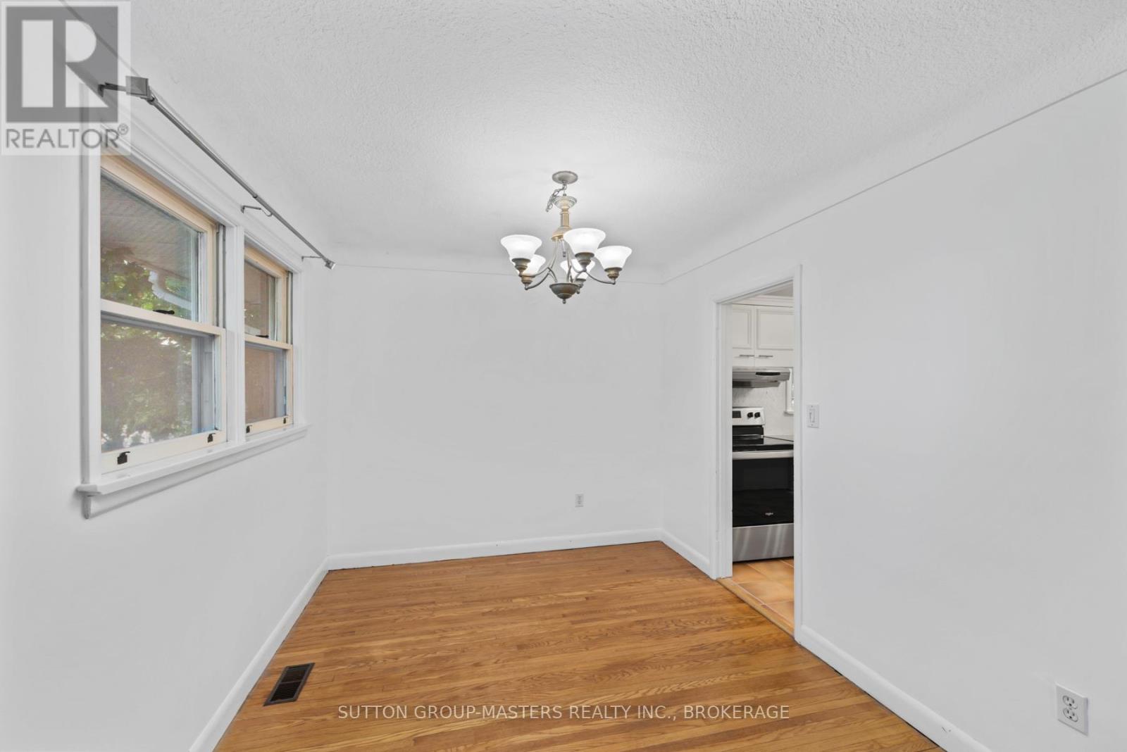 38 Watts Crescent, Kingston, Ontario  K7M 2P3 - Photo 13 - X12460099