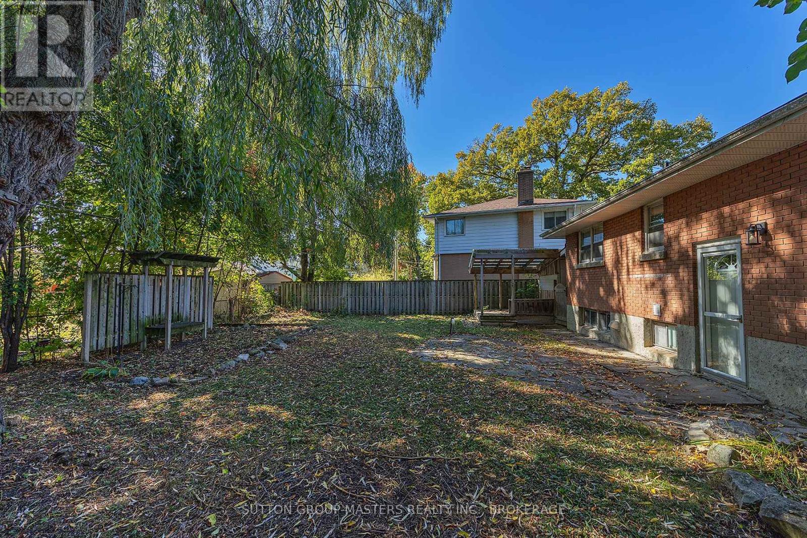 38 Watts Crescent, Kingston, Ontario  K7M 2P3 - Photo 4 - X12460099