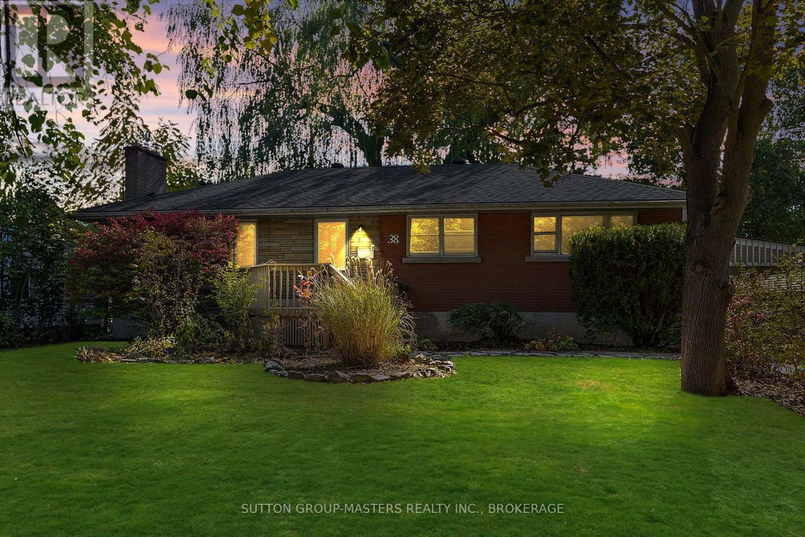 38 Watts Crescent, Kingston, Ontario  K7M 2P3 - Photo 38 - X12460099