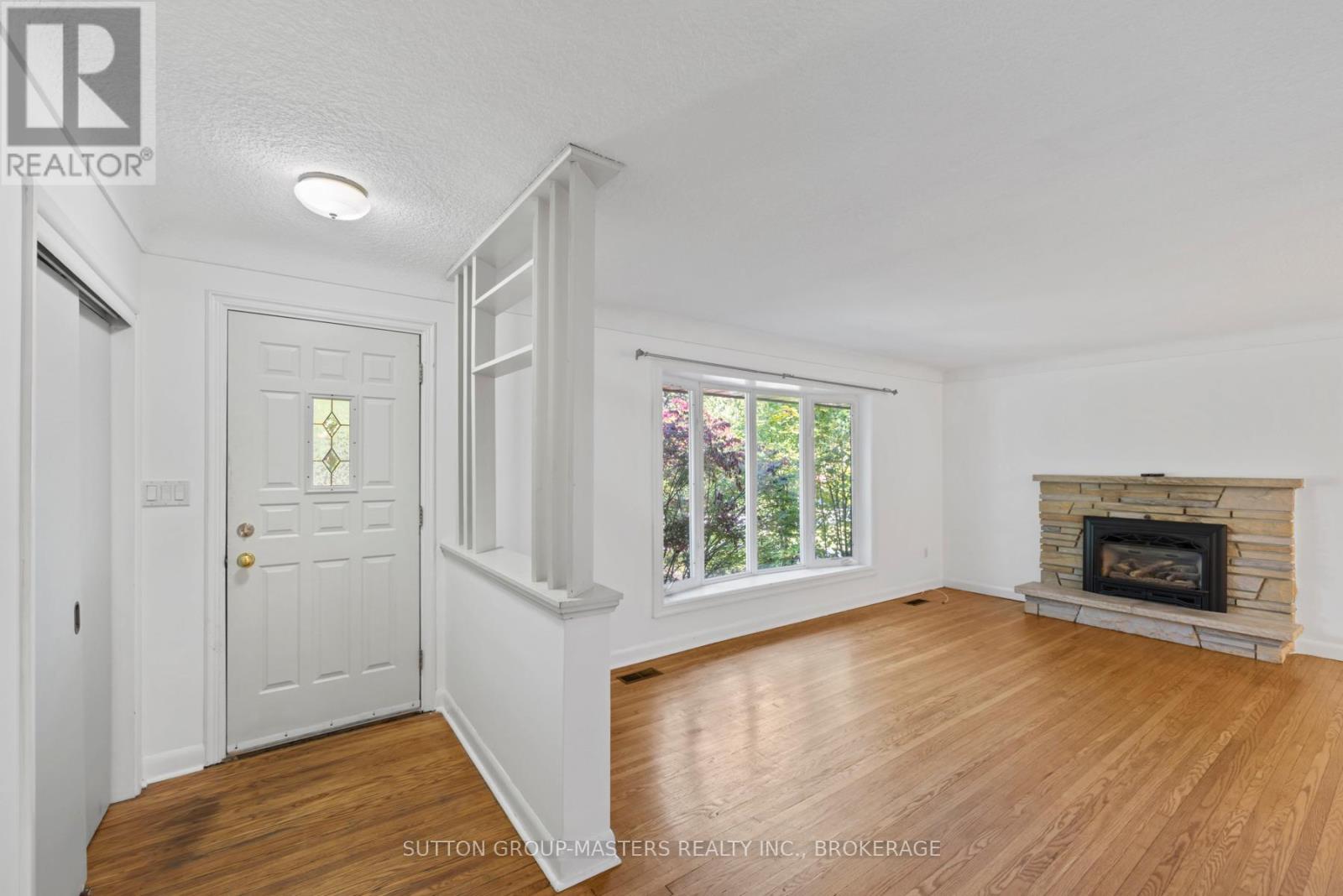 38 Watts Crescent, Kingston, Ontario  K7M 2P3 - Photo 9 - X12460099