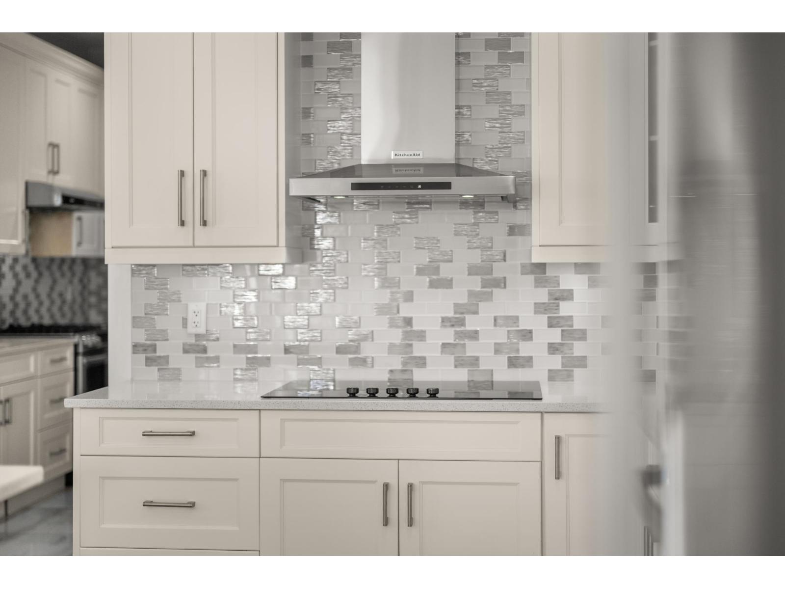 8379 Mctaggart Street, Mission, British Columbia  V2V 0G3 - Photo 14 - R3062572