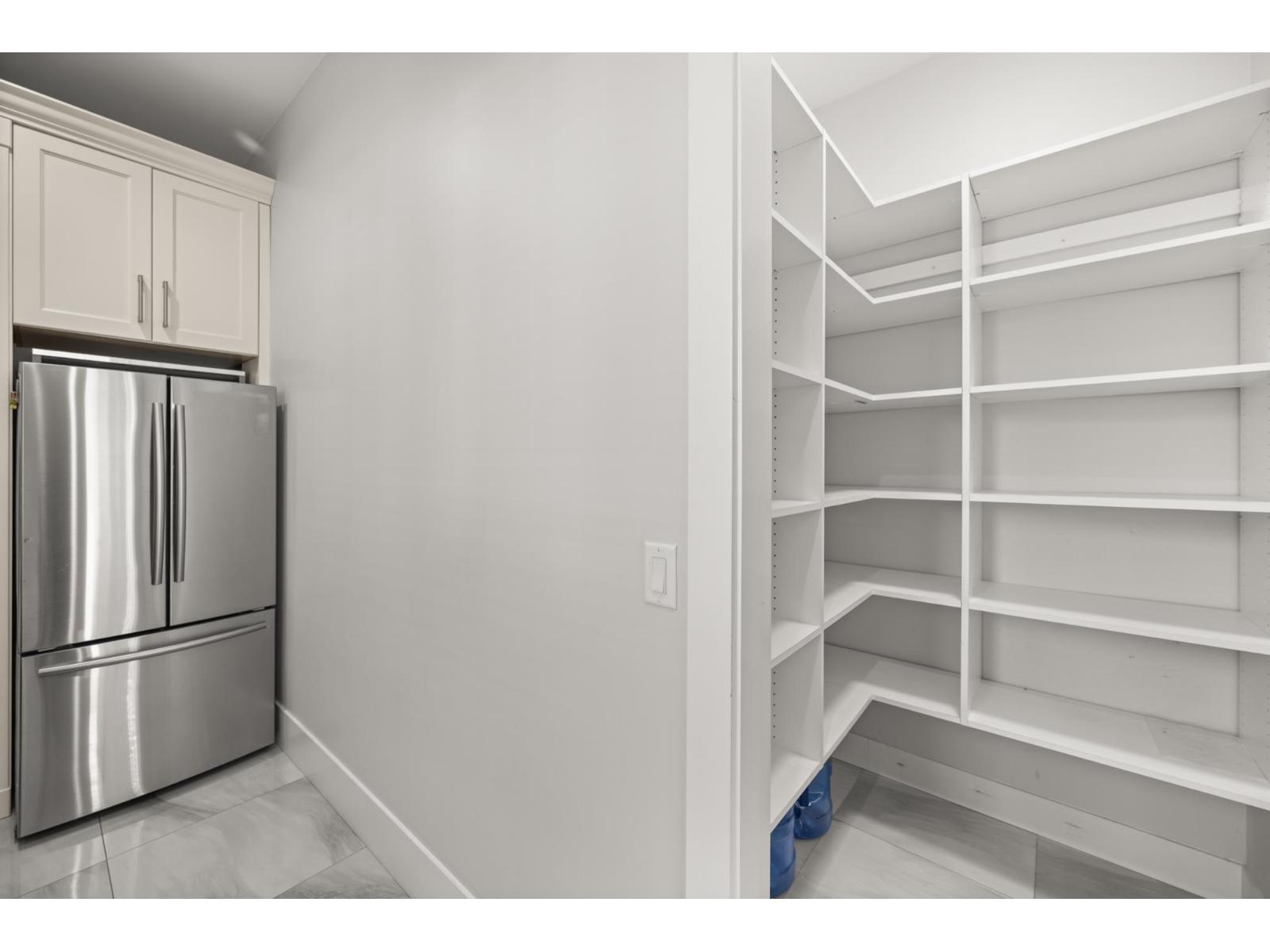 8379 Mctaggart Street, Mission, British Columbia  V2V 0G3 - Photo 18 - R3062572