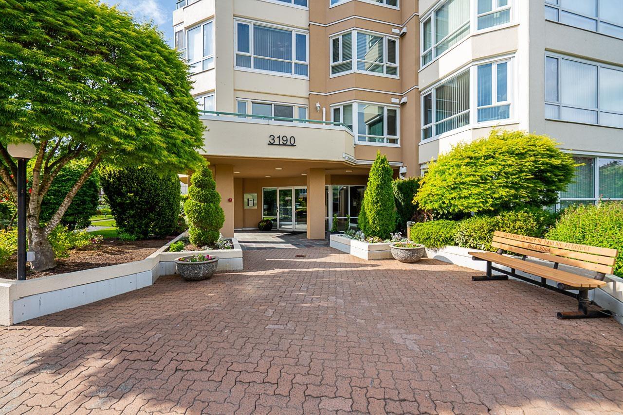 1403 3190 Gladwin Road, Abbotsford, British Columbia  V2T 5T2 - Photo 5 - R3062576