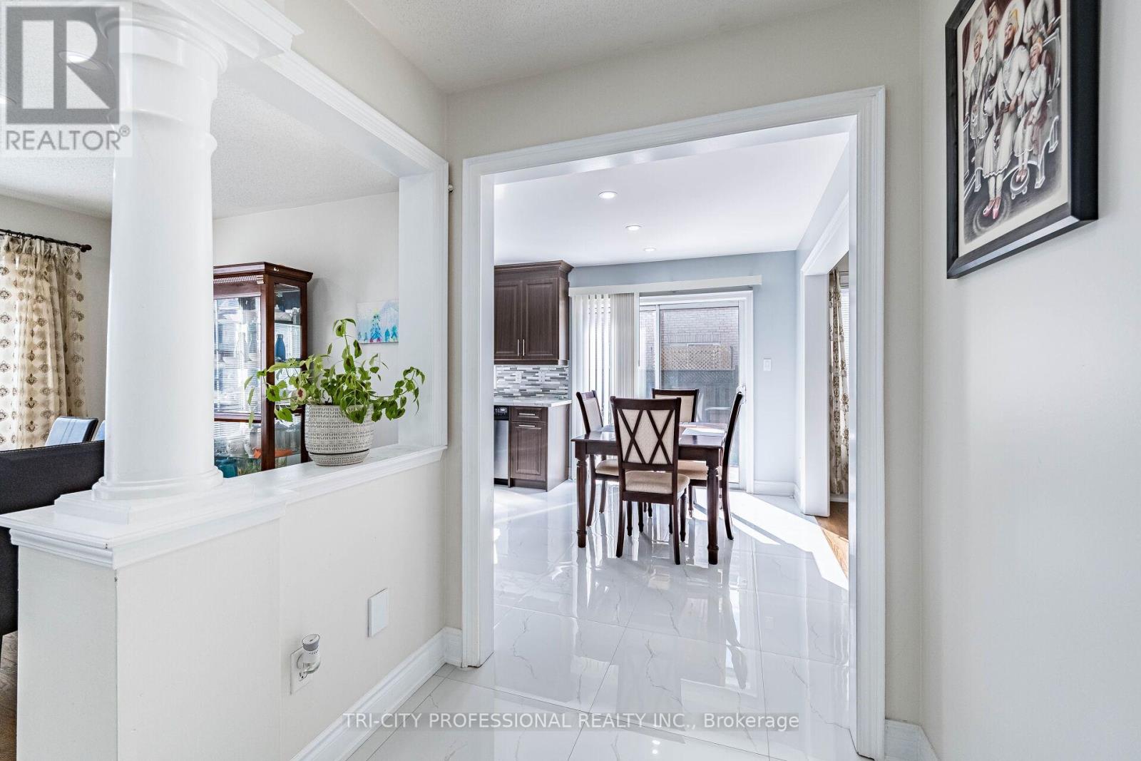 101 Williamson Drive, Brampton, Ontario  L7A 3T8 - Photo 13 - W12486122