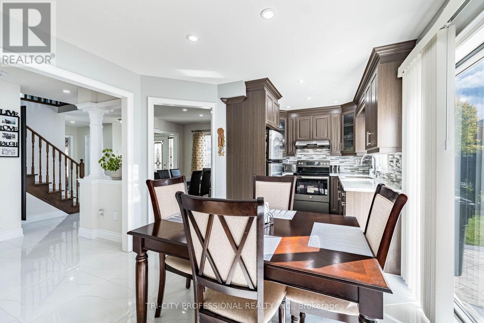 101 Williamson Drive, Brampton, Ontario  L7A 3T8 - Photo 15 - W12486122