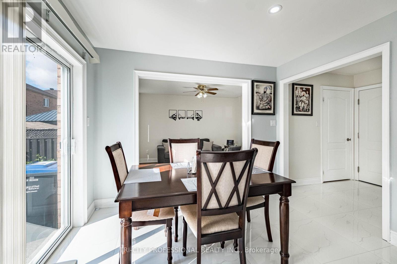 101 Williamson Drive, Brampton, Ontario  L7A 3T8 - Photo 19 - W12486122