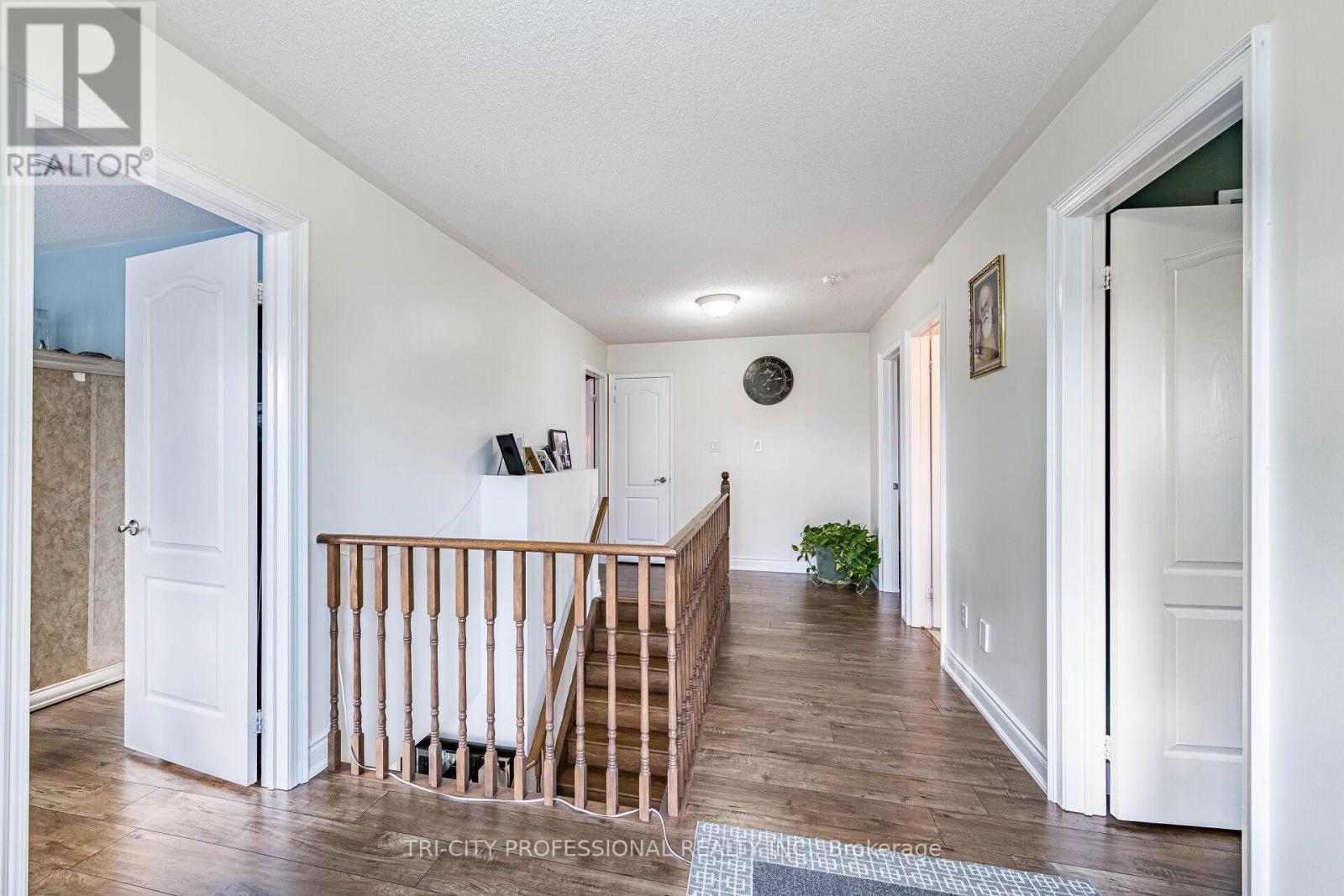 101 Williamson Drive, Brampton, Ontario  L7A 3T8 - Photo 26 - W12486122