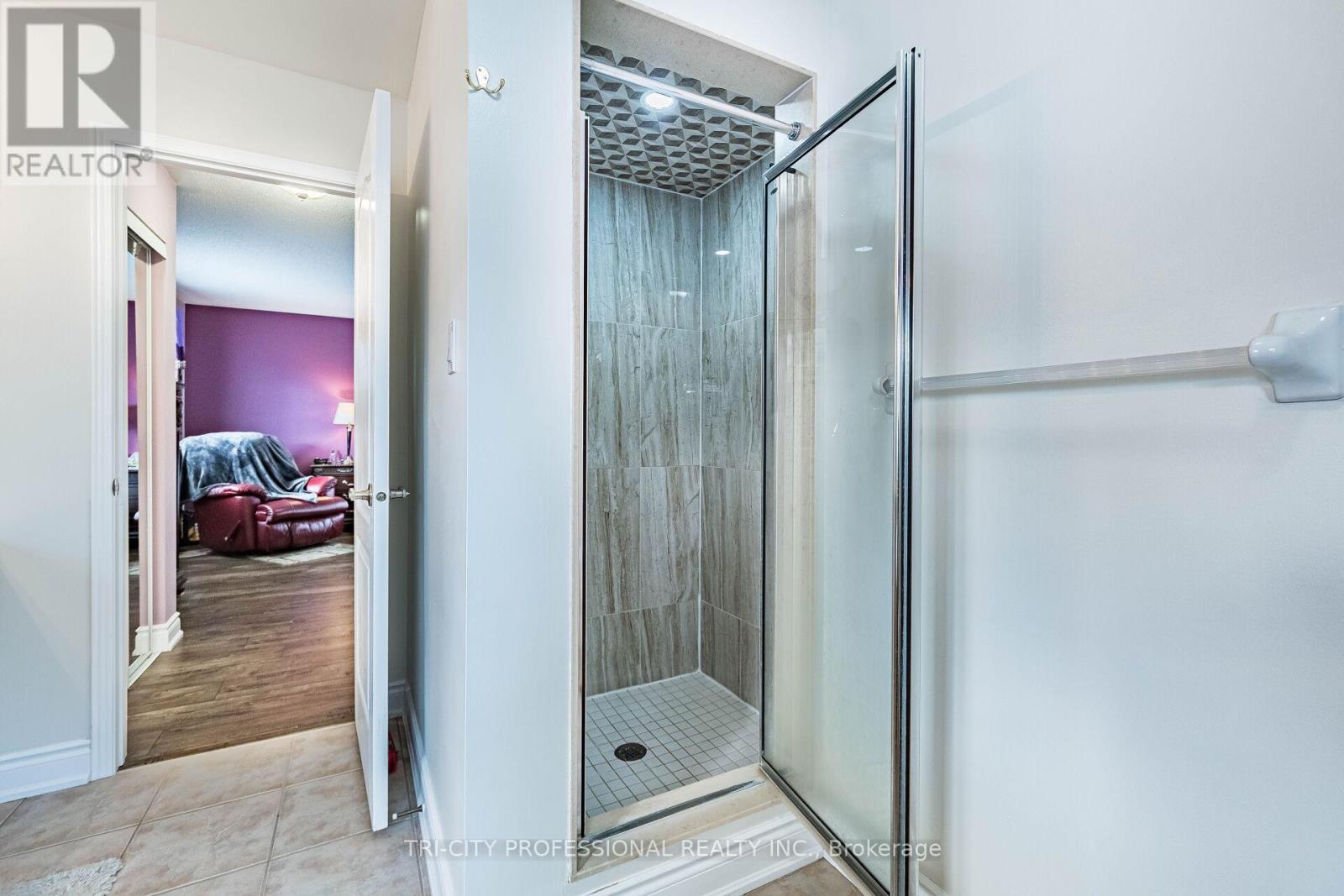 101 Williamson Drive, Brampton, Ontario  L7A 3T8 - Photo 32 - W12486122