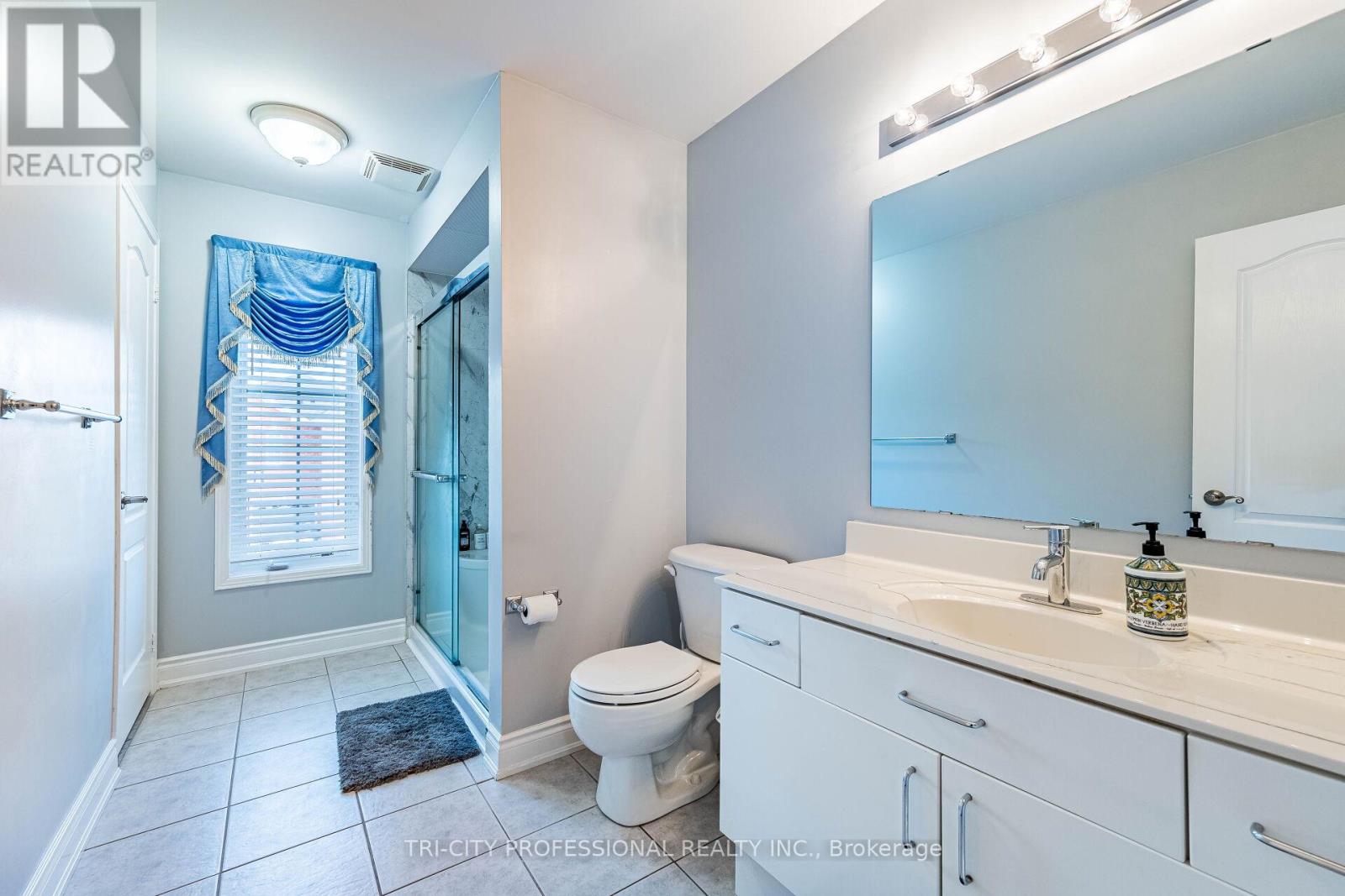 101 Williamson Drive, Brampton, Ontario  L7A 3T8 - Photo 40 - W12486122