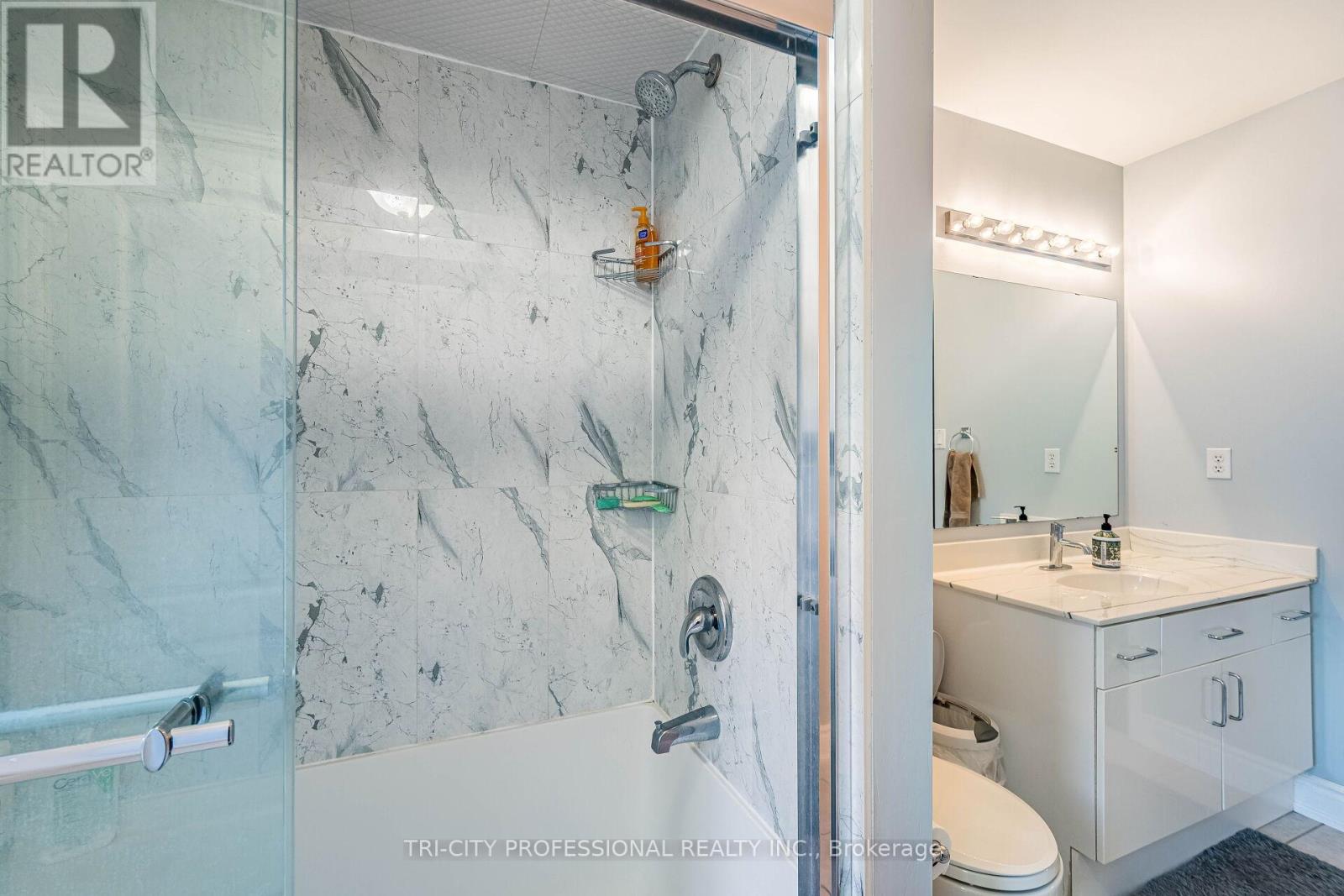 101 Williamson Drive, Brampton, Ontario  L7A 3T8 - Photo 41 - W12486122