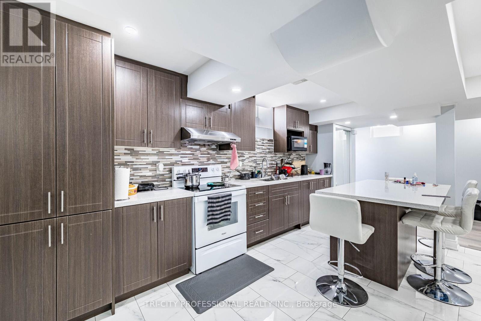 101 Williamson Drive, Brampton, Ontario  L7A 3T8 - Photo 43 - W12486122