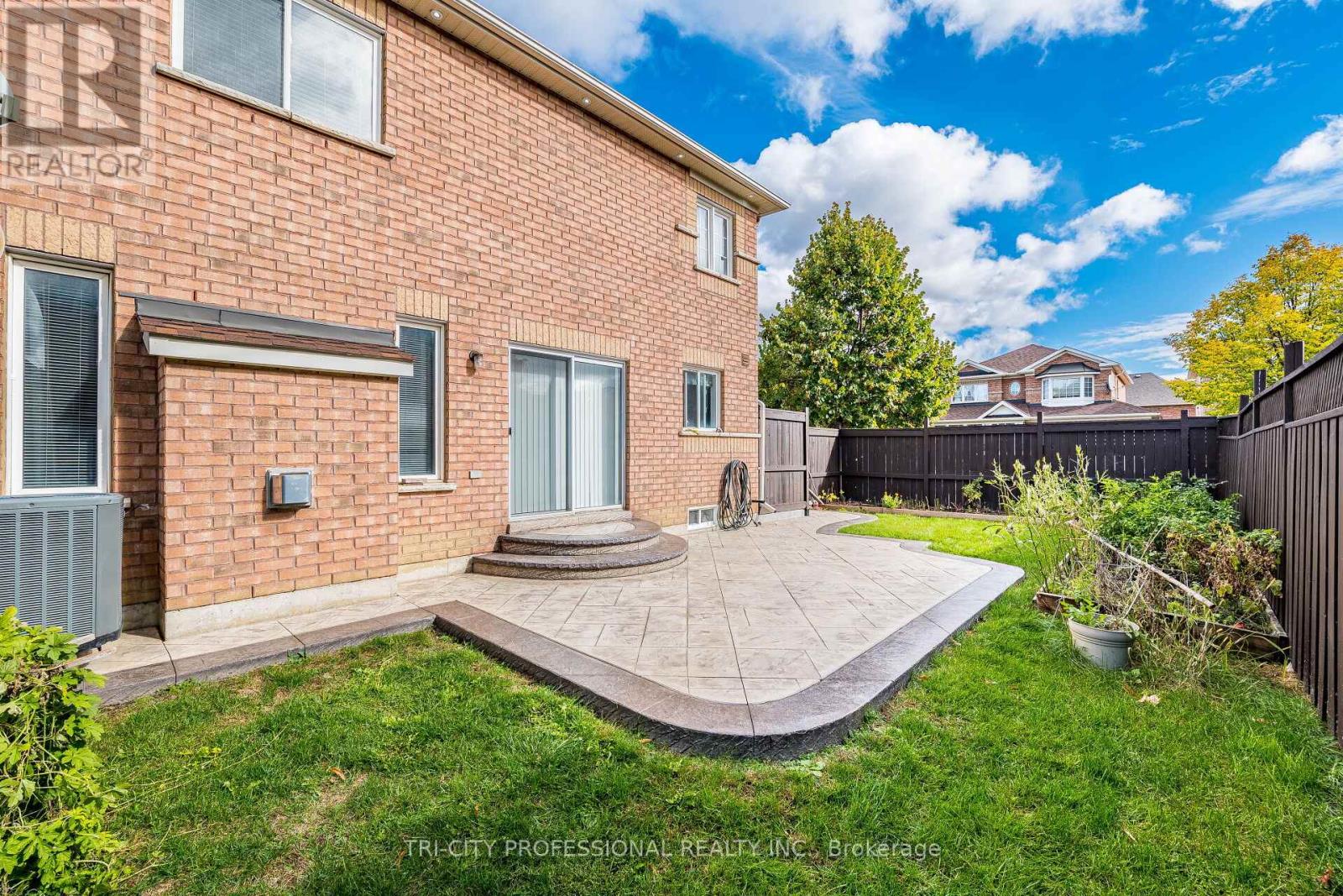 101 Williamson Drive, Brampton, Ontario  L7A 3T8 - Photo 49 - W12486122