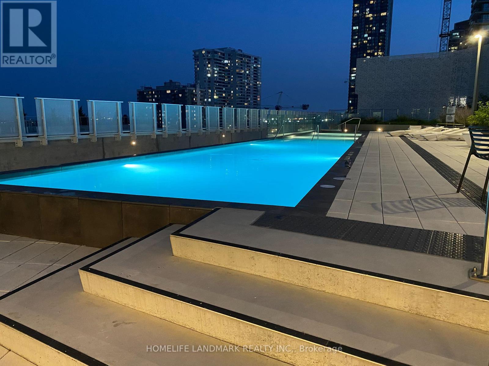 5401 - 3900 Confederation Parkway, Mississauga, Ontario  L5B 0M3 - Photo 6 - W12486124