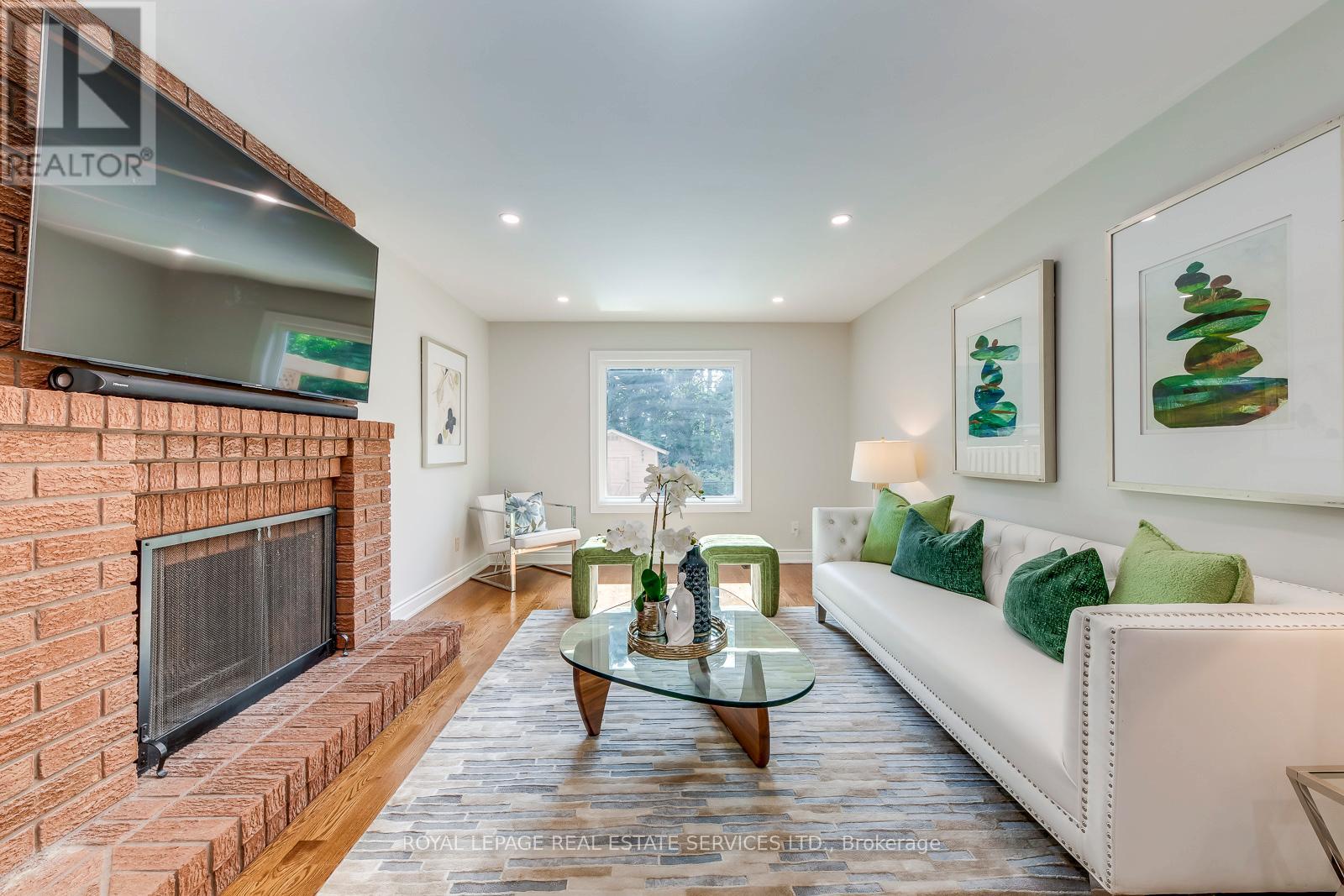 1366 Fieldcrest Lane, Oakville, Ontario  L6M 2W8 - Photo 13 - W12486129