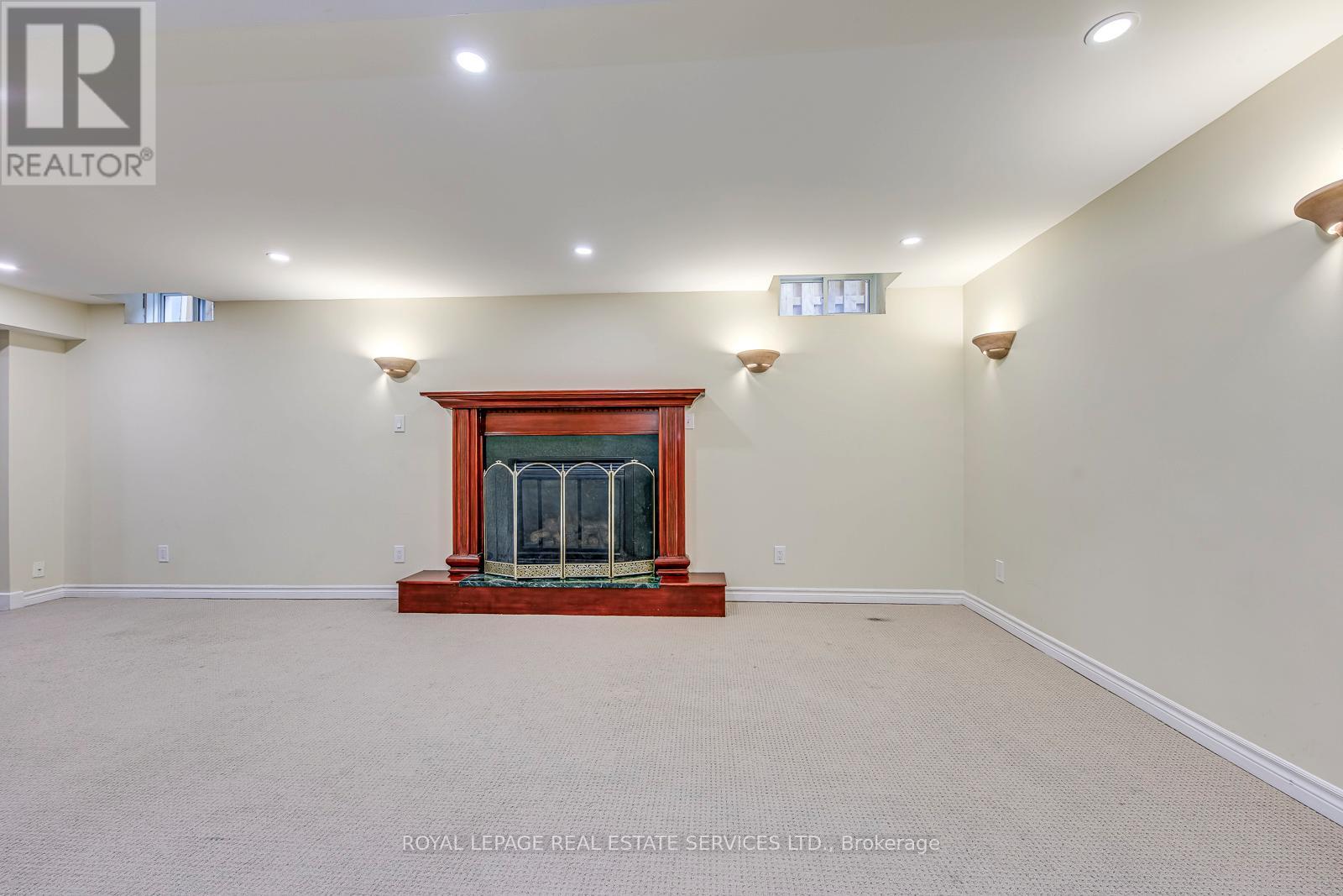 1366 Fieldcrest Lane, Oakville, Ontario  L6M 2W8 - Photo 35 - W12486129