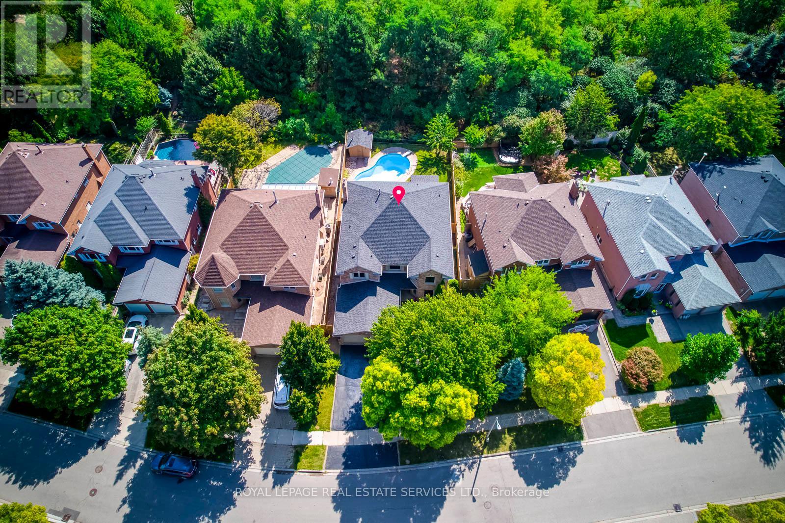 1366 Fieldcrest Lane, Oakville, Ontario  L6M 2W8 - Photo 43 - W12486129