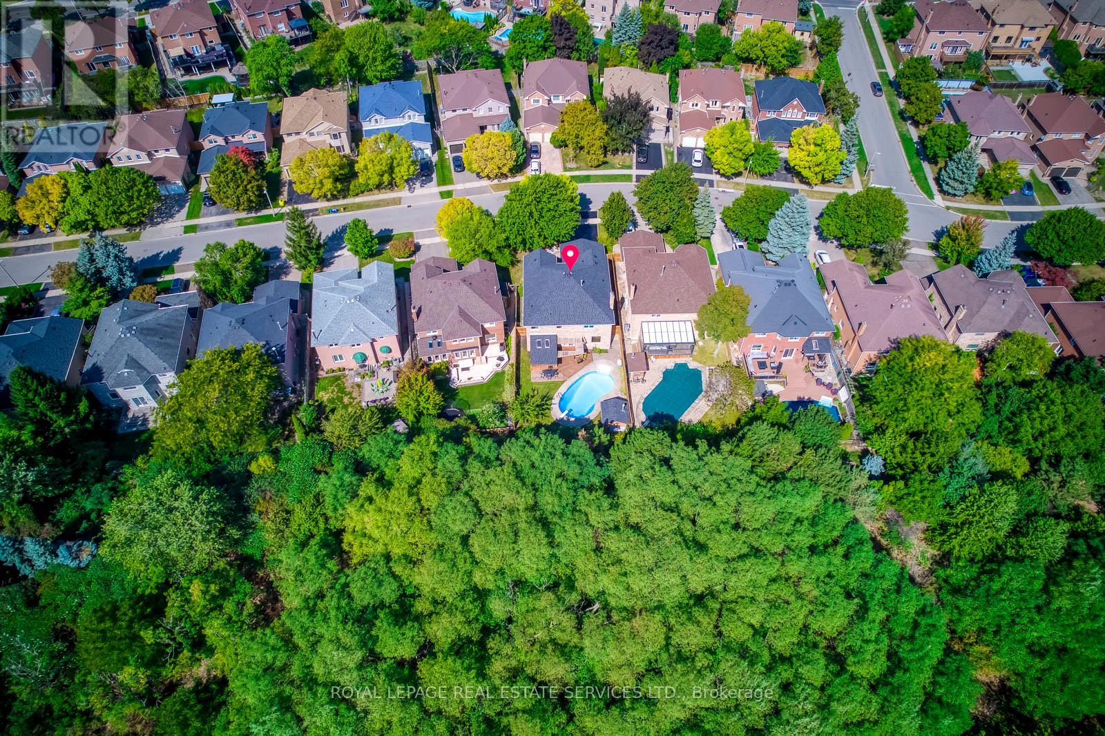 1366 Fieldcrest Lane, Oakville, Ontario  L6M 2W8 - Photo 45 - W12486129