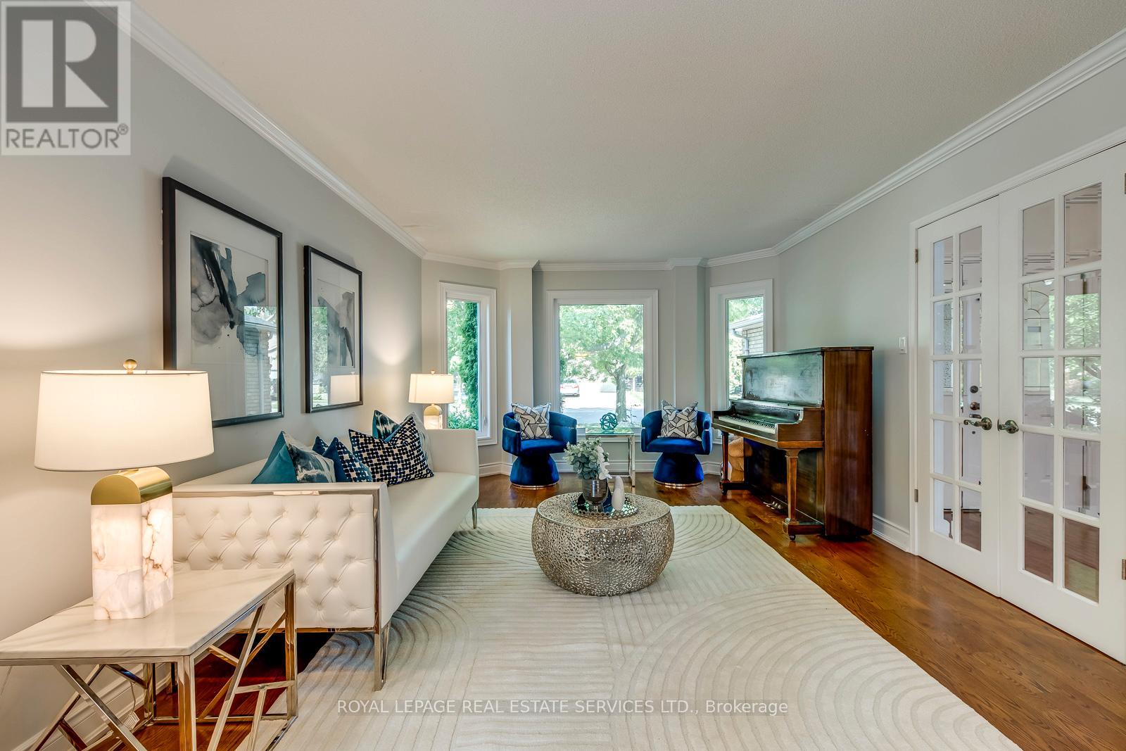 1366 Fieldcrest Lane, Oakville, Ontario  L6M 2W8 - Photo 8 - W12486129