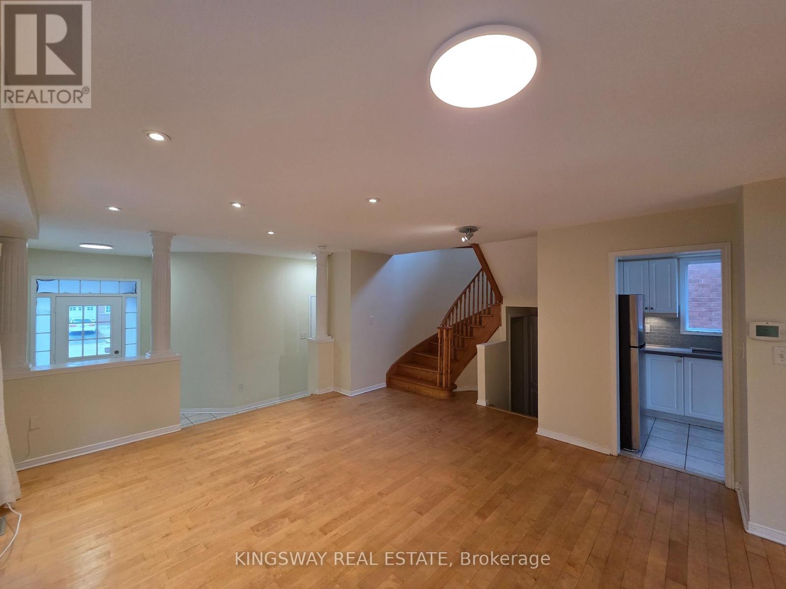 4859 Marble Arch Mews, Mississauga, Ontario  L5M 7R1 - Photo 9 - W12486131