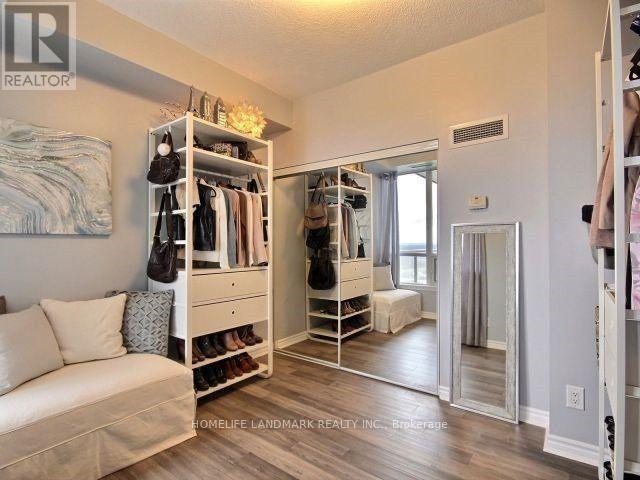 3603 - 388 Prince Of Wales Drive, Mississauga, Ontario  L5B 0A1 - Photo 14 - W12486138