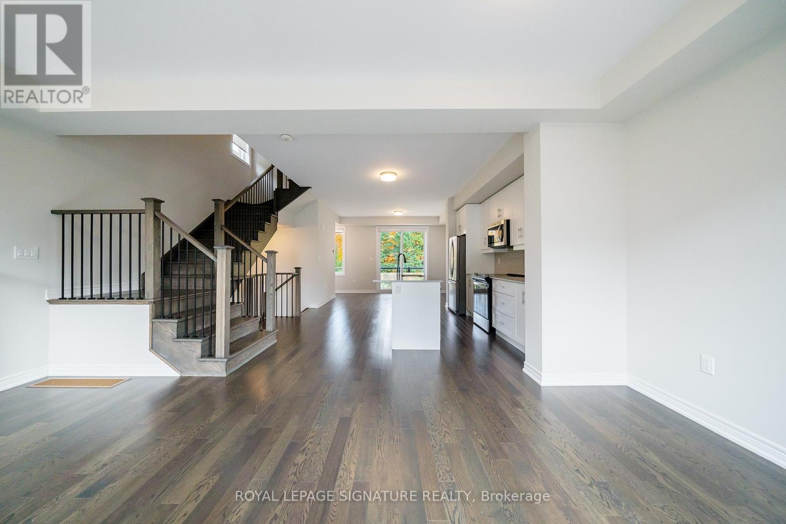 13 Folcroft Street, Brampton, Ontario  L6Y 0B6 - Photo 6 - W12486150