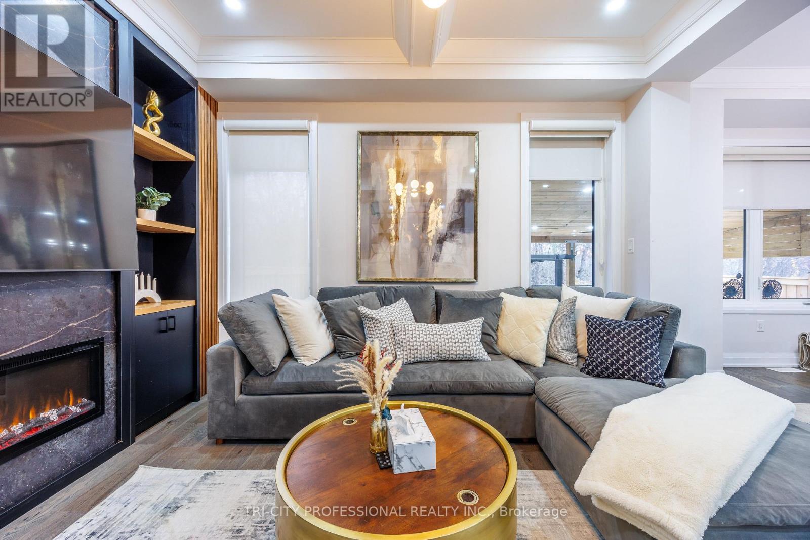 67 Eberly Woods Drive, Caledon, Ontario  L7C 4J3 - Photo 11 - W12486161