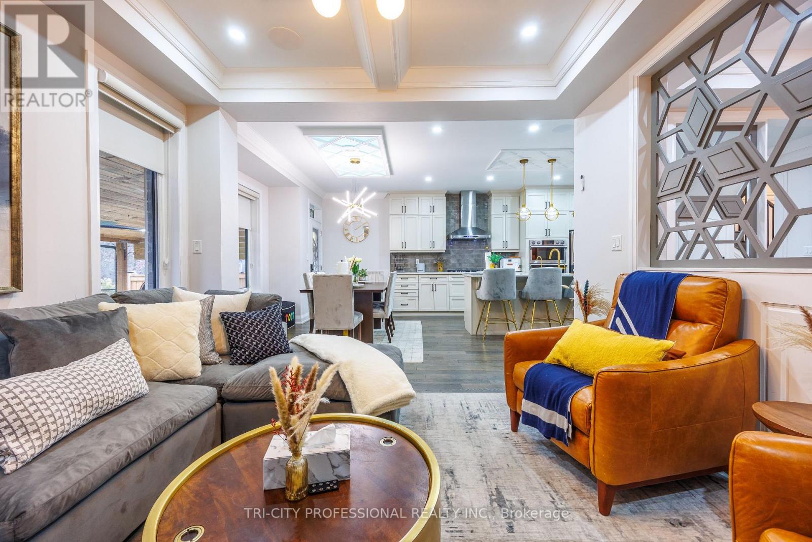 67 Eberly Woods Drive, Caledon, Ontario  L7C 4J3 - Photo 12 - W12486161