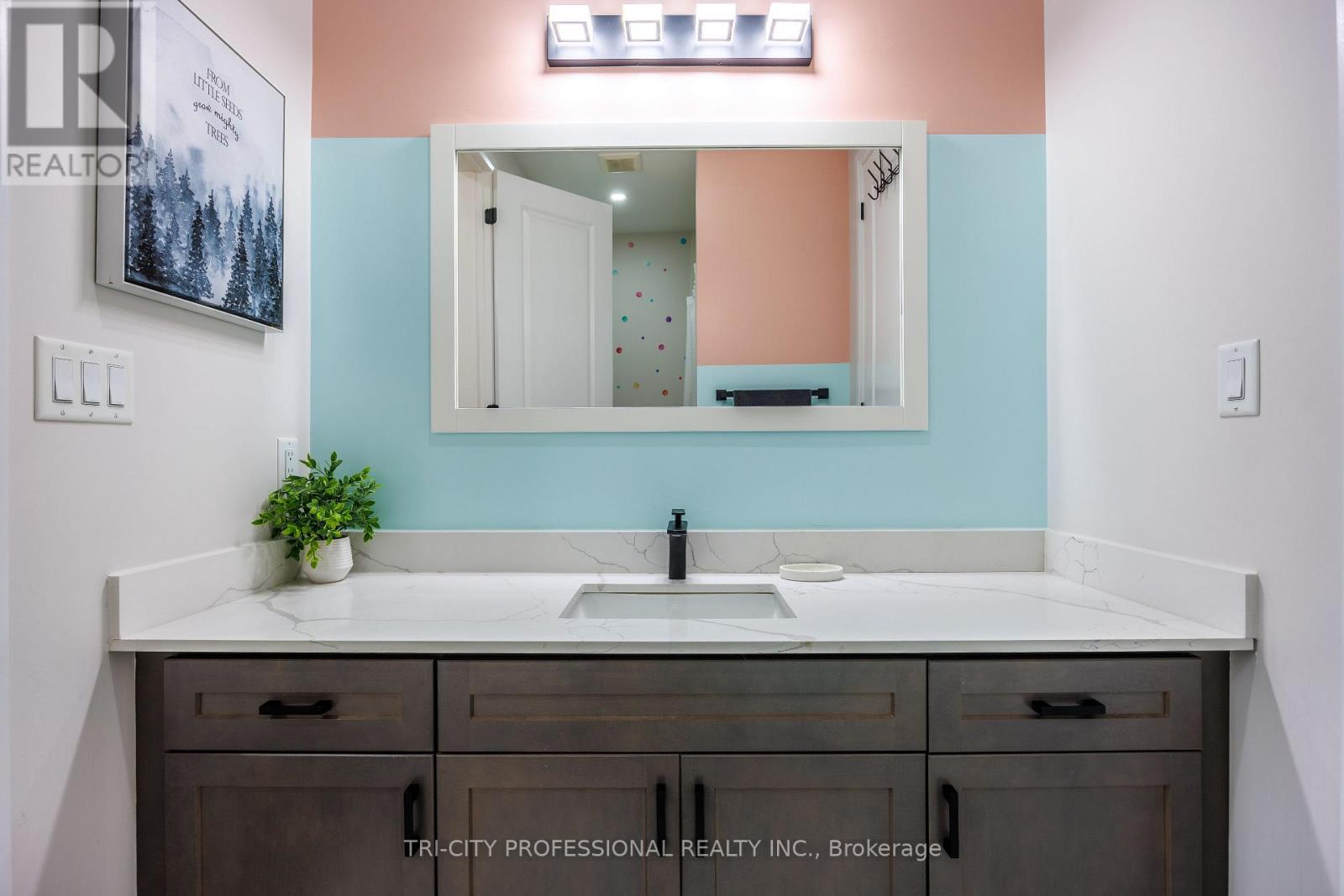 67 Eberly Woods Drive, Caledon, Ontario  L7C 4J3 - Photo 29 - W12486161