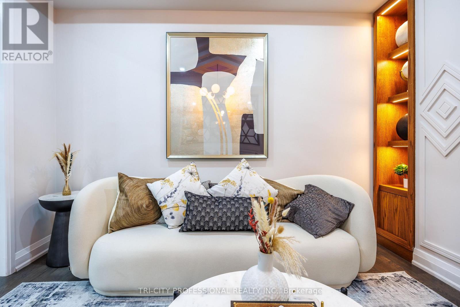 67 Eberly Woods Drive, Caledon, Ontario  L7C 4J3 - Photo 6 - W12486161