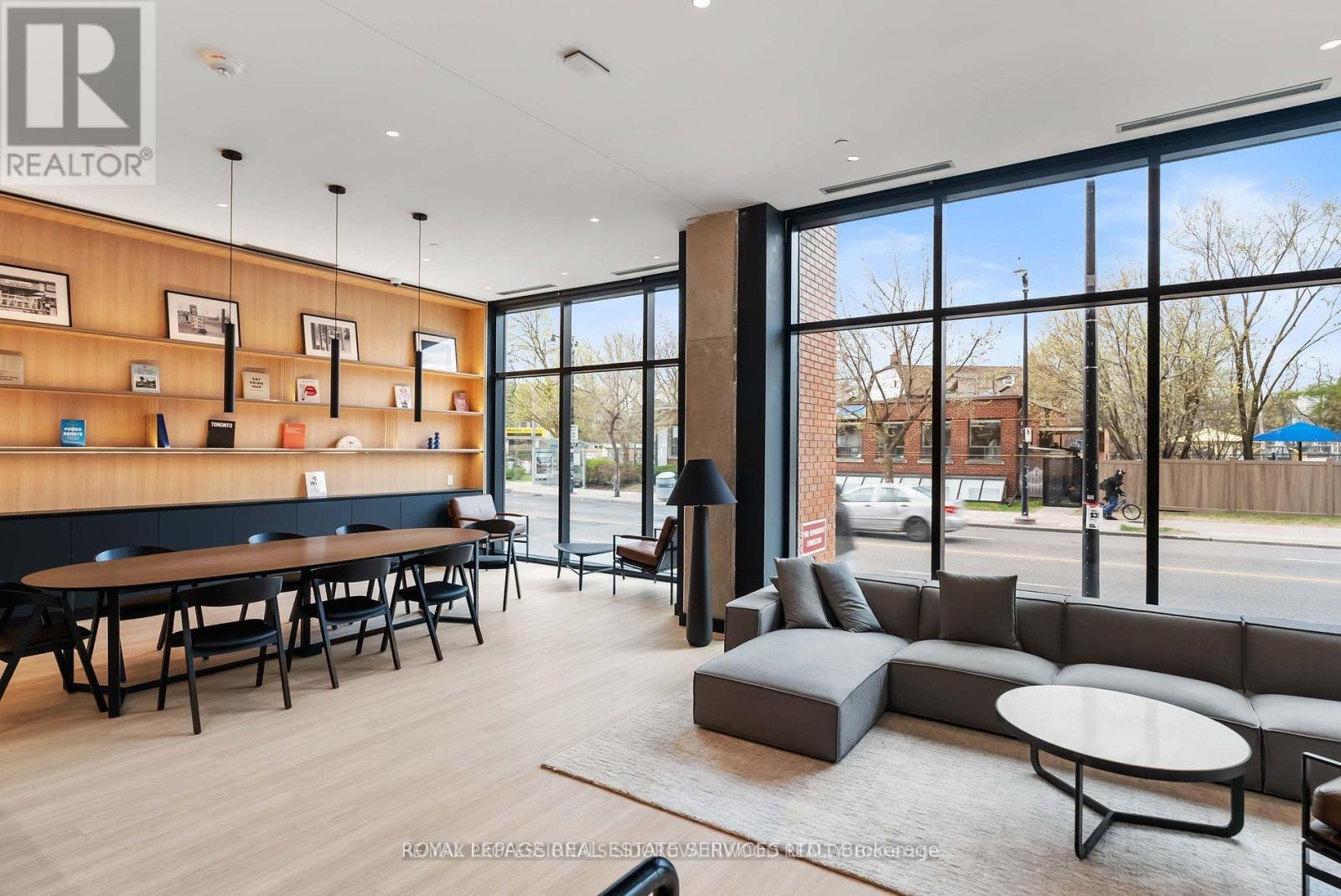 302 - 2720 Dundas Street W, Toronto, Ontario  M6P 1Y2 - Photo 25 - W12486164