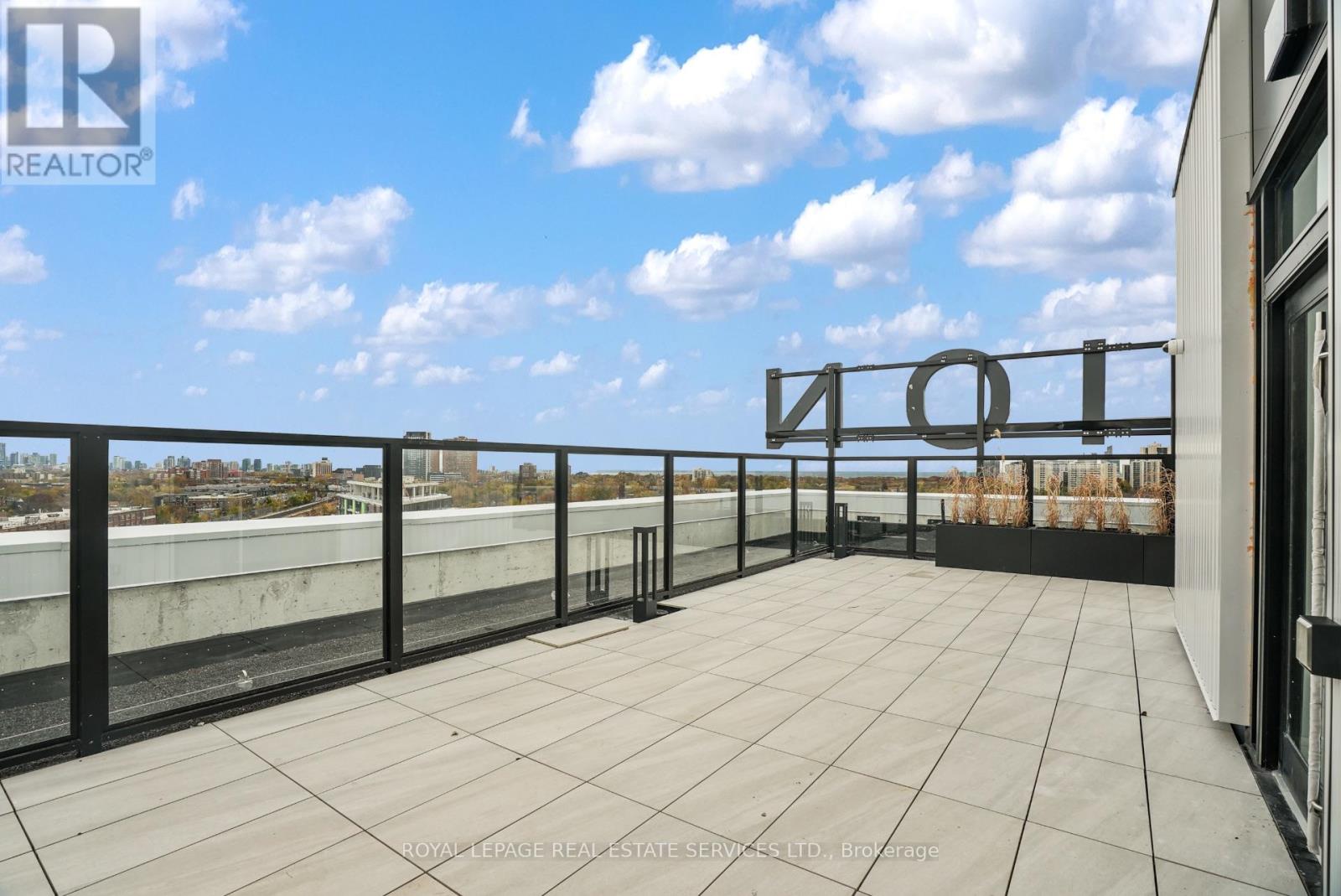 302 - 2720 Dundas Street W, Toronto, Ontario  M6P 1Y2 - Photo 28 - W12486164