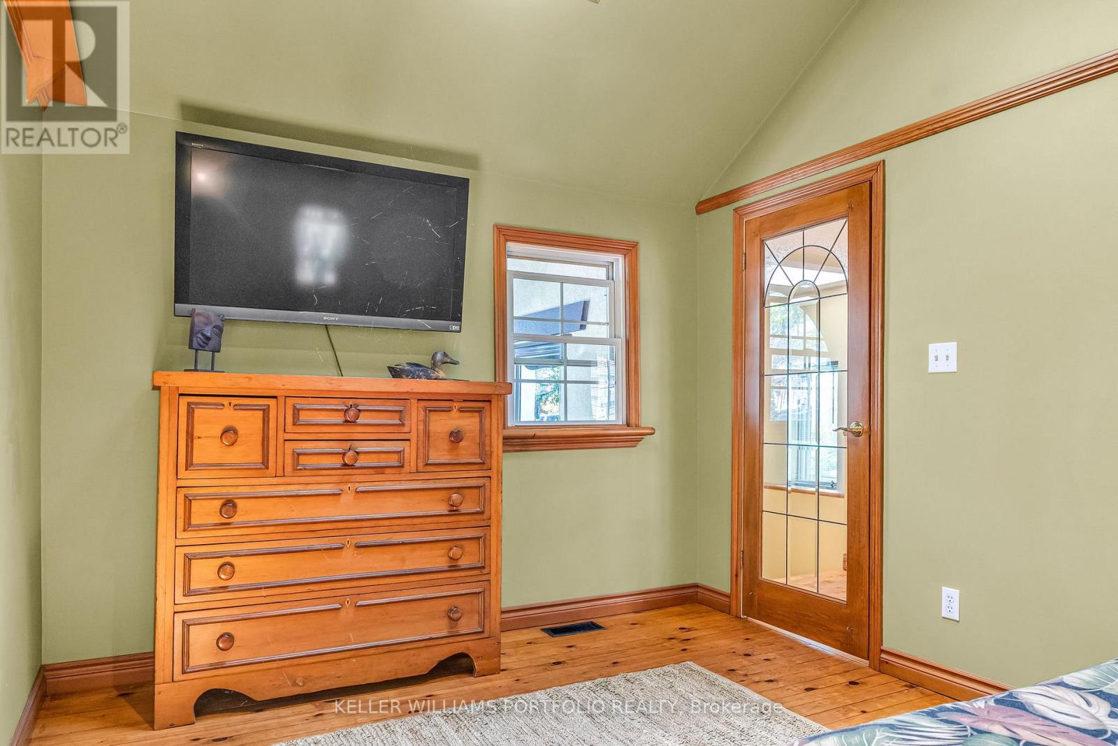 42 Forty First St Street, Toronto, Ontario  M8W 3N6 - Photo 12 - W12486177