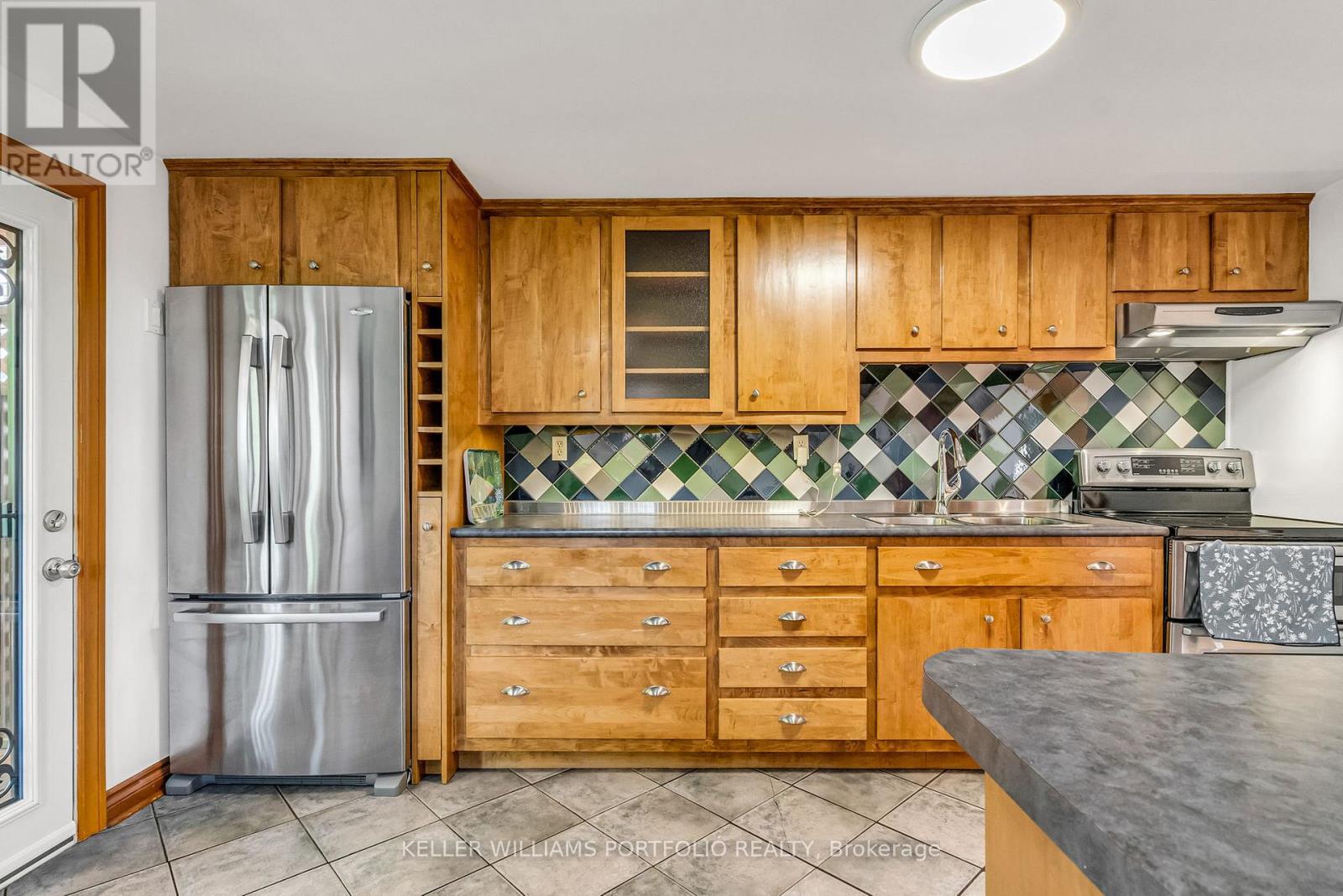 42 Forty First St Street, Toronto, Ontario  M8W 3N6 - Photo 21 - W12486177