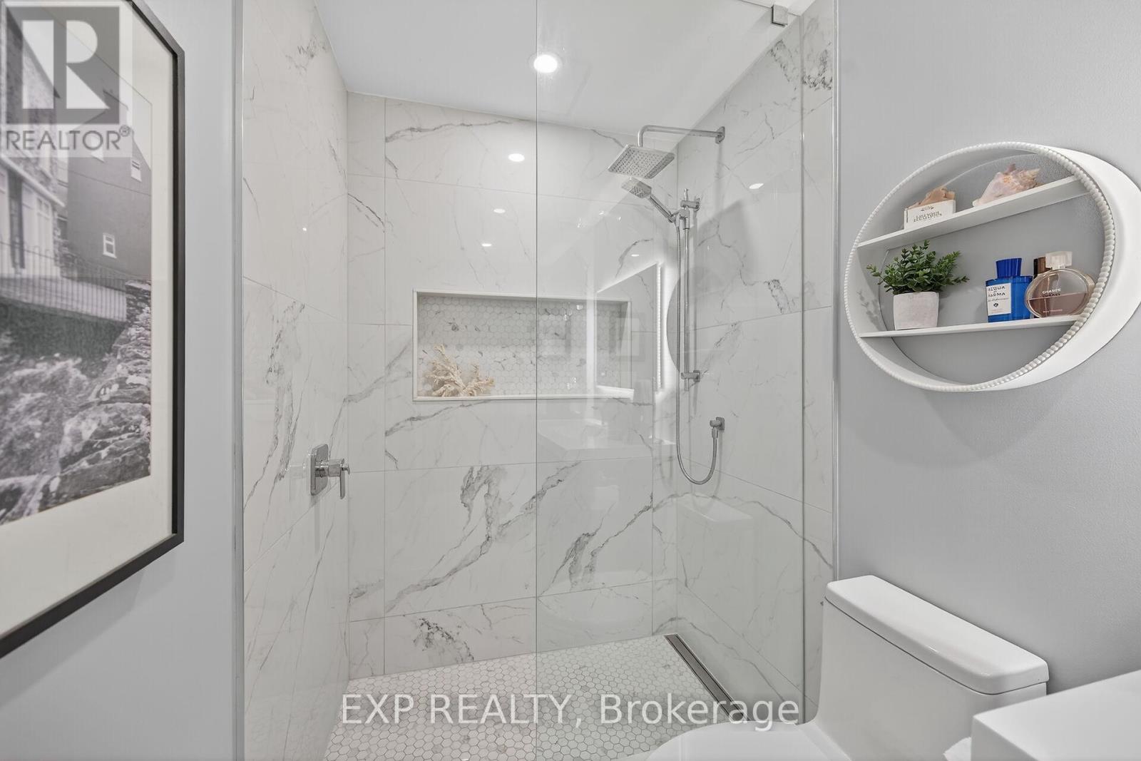 940 Hazel Street S, Burlington, Ontario  L7R 3X3 - Photo 26 - W12486185