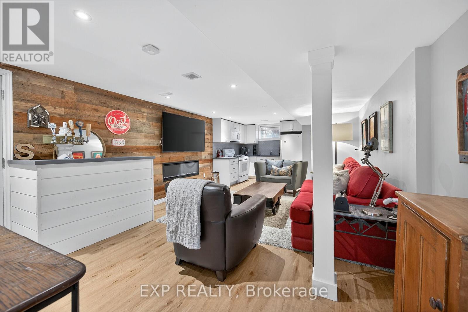 940 Hazel Street S, Burlington, Ontario  L7R 3X3 - Photo 27 - W12486185