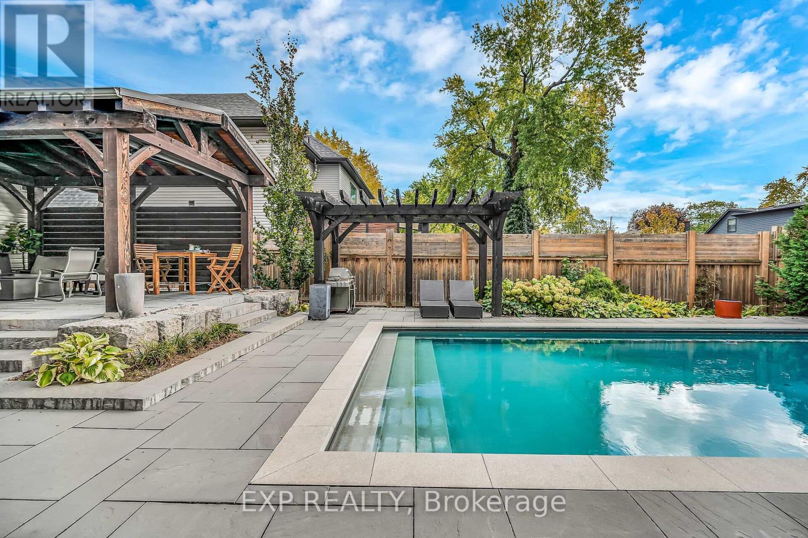 940 Hazel Street S, Burlington, Ontario  L7R 3X3 - Photo 44 - W12486185